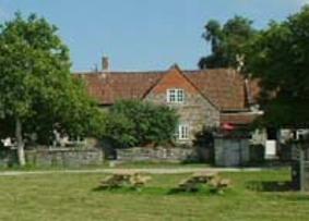 Mapleleaf Middlewick Cottages Mapleleaf Middlewick Cottages