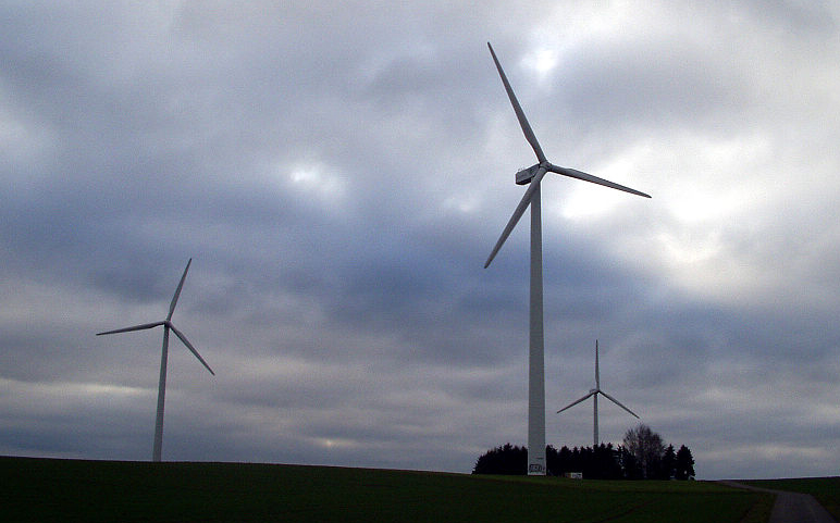 Fossil fuel and renewable energy subsidies on the rise Fossil fuel and renewable energy subsidies on the rise