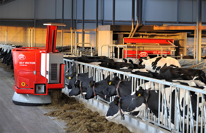 Livestock event to stage world's first live robotic demonstration Livestock event to stage world's first live robotic demonstration