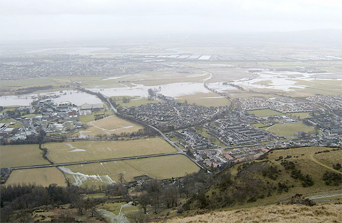 Flood hit farmers can apply for £35,000 grant Flood hit farmers can apply for £35,000 grant