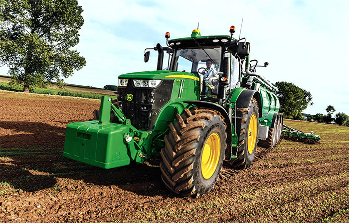 New <a href='javascript:void(0)' class='keyword' id='9' style='text-decoration:underline;color:blue' >John Deere</a> tractor to make Cereals 2014 debut New <a href='javascript:void(0)' class='keyword' id='9' style='text-decoration:underline;color:blue' >John Deere</a> tractor to make Cereals 2014 debut