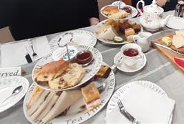 Red Lion Farm Ice Cream & Cake Shop