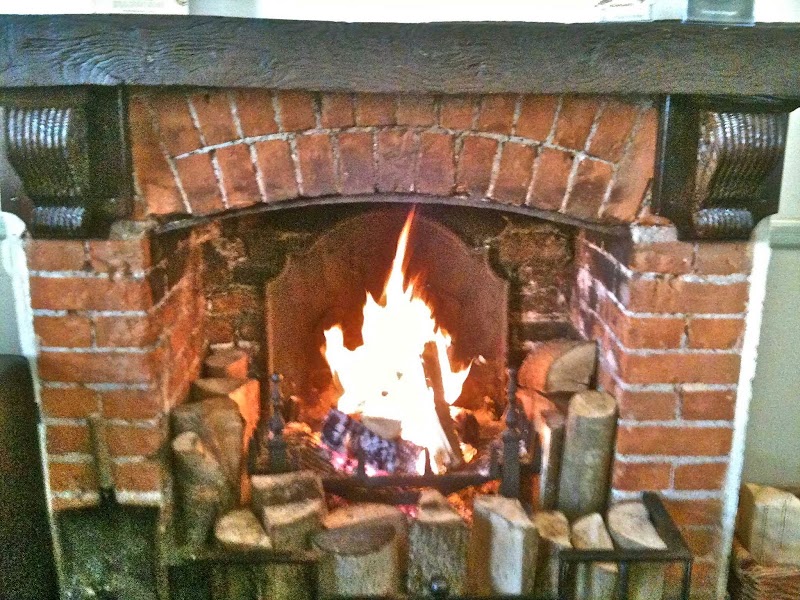 Ellis Hill Farm - Farm Shop and Berkshire Fire Wood and Logs