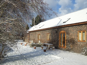 Donative Holiday Cottages, Tamworth_1 Donative Holiday Cottages, Tamworth_1
