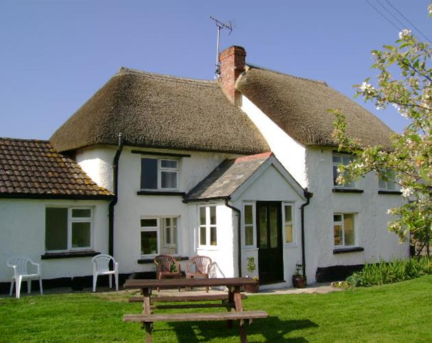 Farming UK Hele Barton Devon Farm Rentals B&B