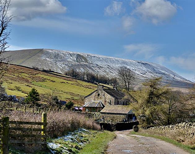 Farming UK Higher Gills Farm Lancashire Farm Rentals Self Catering