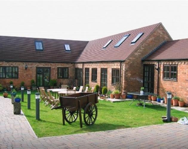 Farming UK Church Farm Warwickshire Farm Rentals Static Caravan