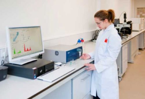 PIC opens UK’s first gene transfer centre PIC opens UK’s first gene transfer centre