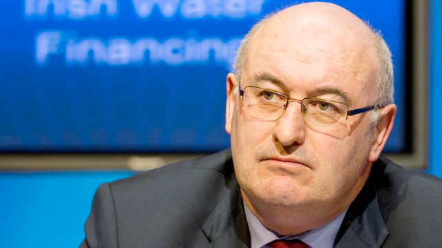 Commissioner quizzed on how to tackle farm price crisis Commissioner quizzed on how to tackle farm price crisis