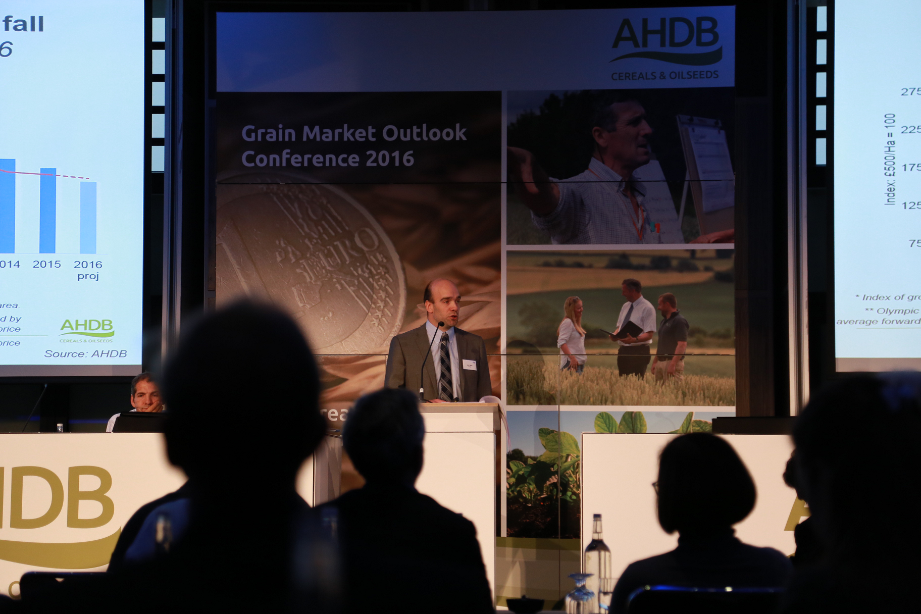 Mr Watts demonstrated since the 1972 ‘Great Grain Robbery’ the US has lost market share in wheat trade