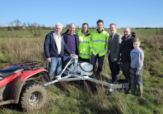 Innovative weed wiping scheme to provide alternative way of tackling weeds Innovative weed wiping scheme to provide alternative way of tackling weeds