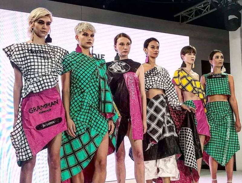 Fashion designer creates clothes inspired from farm feedbags Fashion designer creates clothes inspired from farm feedbags