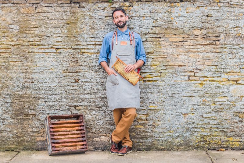 Beekeeper offers local farmers free flower seeds in move to encourage bees Beekeeper offers local farmers free flower seeds in move to encourage bees