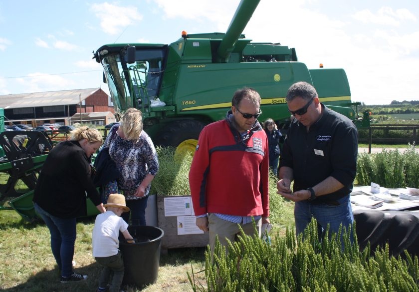 OFS 2021: Farmers urged to maximise use of outdoor spaces - Vimarsana News