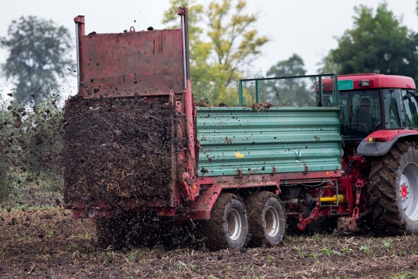 Scottish farm leaders call for 'urgent clarity' on 1 Jan slurry rules - Vimarsana News