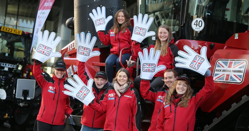 British farmers' work put on pedestal at Lord Mayor's Show - Vimarsana News