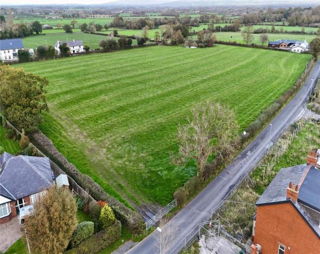Land On North Side Of Lodge Lane
