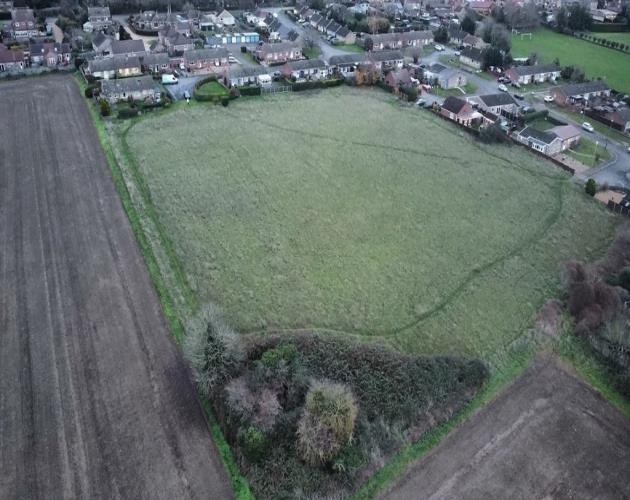 Land At