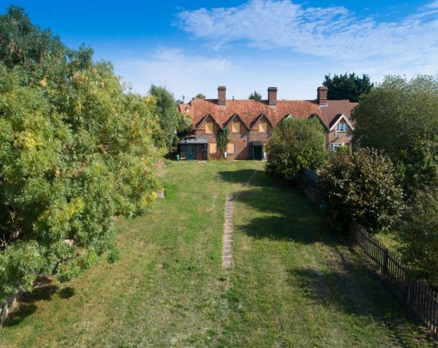 Land And Cottages Off Worlds End