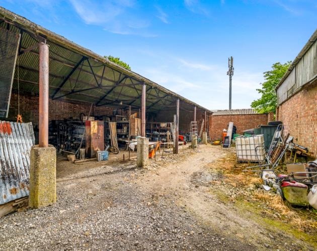 Hallyards Farm Buildings & Land