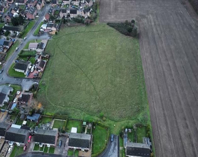 Land At