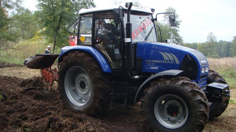 Farmtrac-7100DT