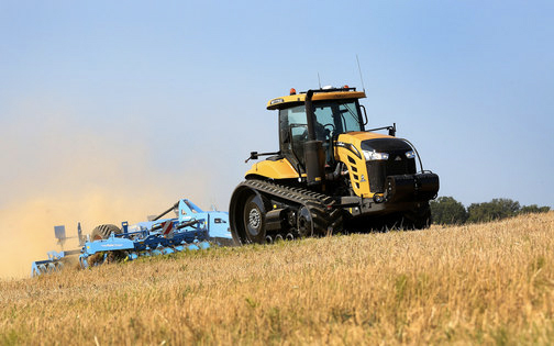 Challenger MT700E