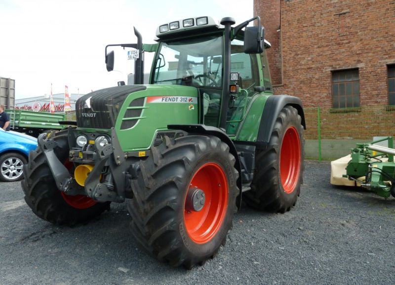 Fendt 300 Vario312 from Farming UK