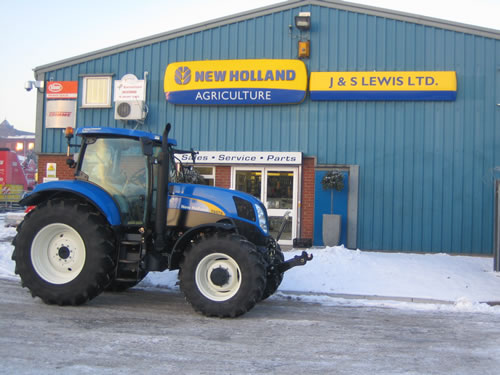 J&S Lewis Ltd will have access to the extensive range of New Holland tractors and harvesting equipment