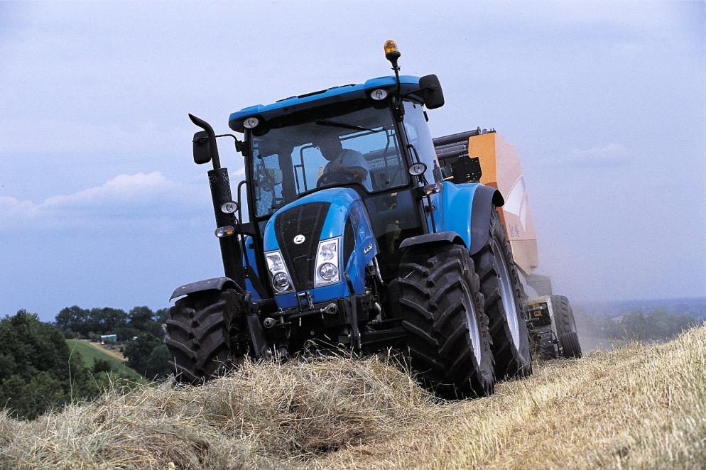 The Landini Powermondial 120 Top is a new addition to the range with more power for pto and transport work and an uprated hydraulics package.
