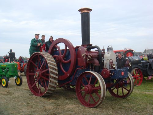 RHC Hornby oil engine tractor