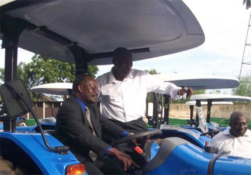 Hon. Minister of Food and Agriculture Kwesi Ahwoi