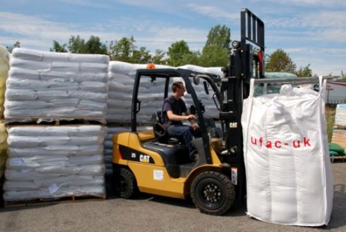 Supplements delivered in tote bags give farmers big savings, says Ufac-UK.