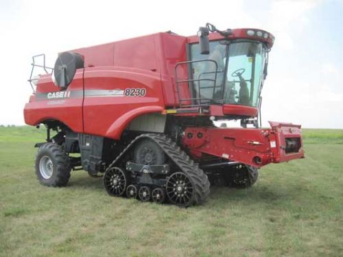 Axial-Flow 8230 with tracks