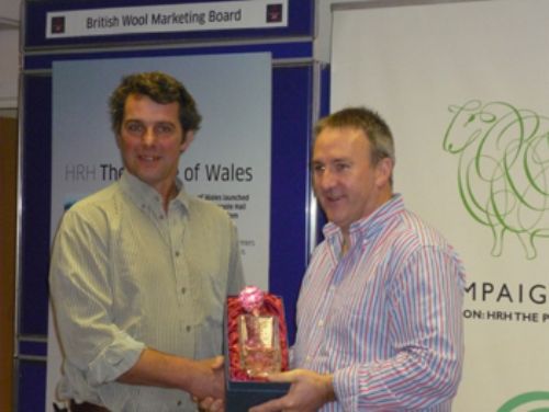 Richard Schofield being presented with his award by Brendan Kelly, the retiring Chairman of BISCA. 
