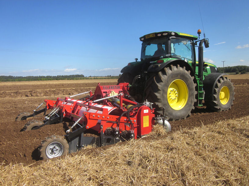 A two-bed version of the George Moate Tillerstar at work .