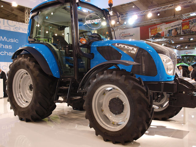 The all-new Landini Series 4 will have power outputs from 61hp to 101hp channelled through a new Argo Tractors 12x12 transmission with synchro shuttle, power shuttle creep and two-speed powershift options.