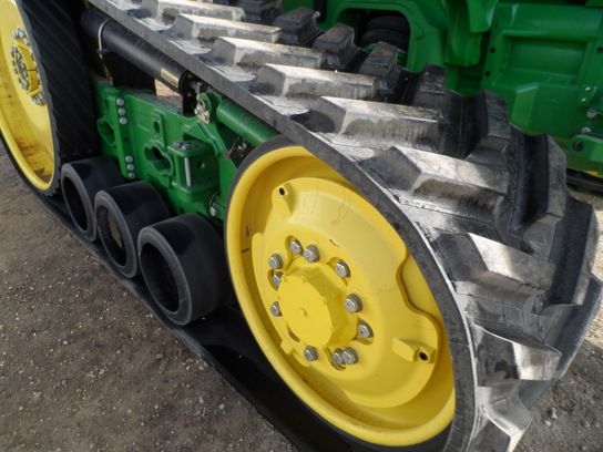 Part of JD8RT undercarriage