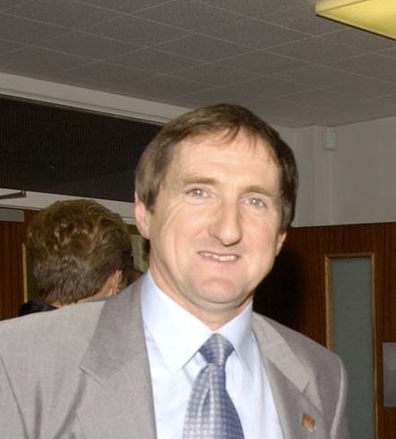 Emyr Jones 