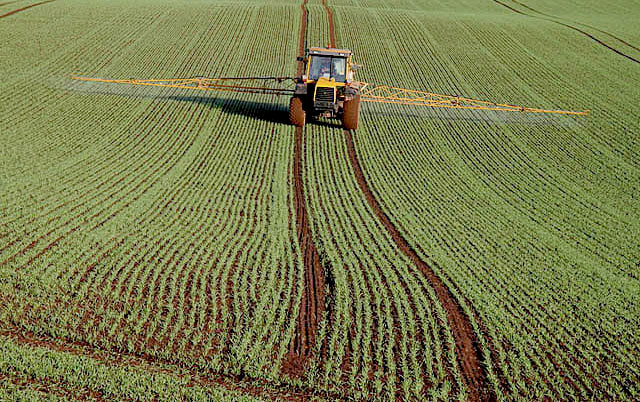 UK �on the edge of agricultural revolution� Farming UK News