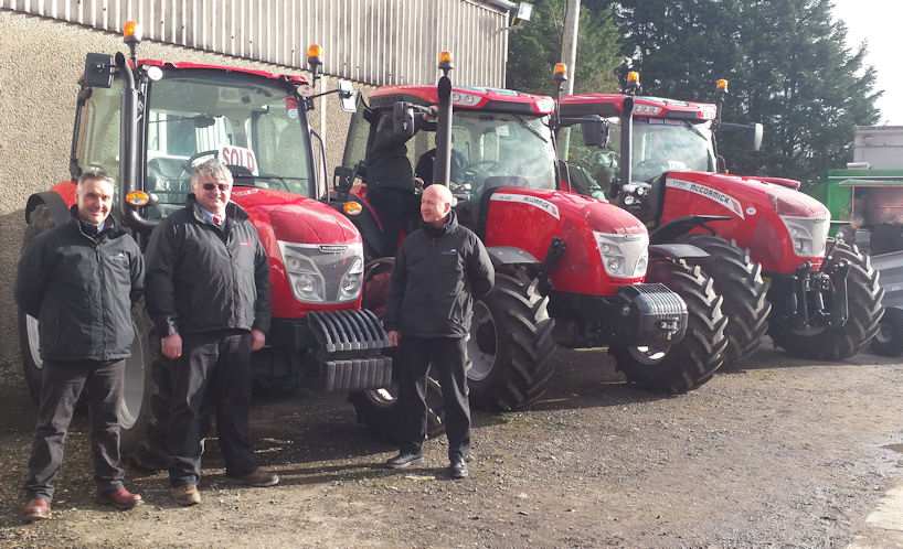 Bryan Hoggarth (centre) with Ray Spinks (right) and Chris Hall of AgriArgo.