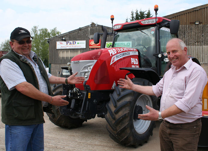 Mike Pullen (right) and Anthony Wilkes: "Come and see the new tractors!"
