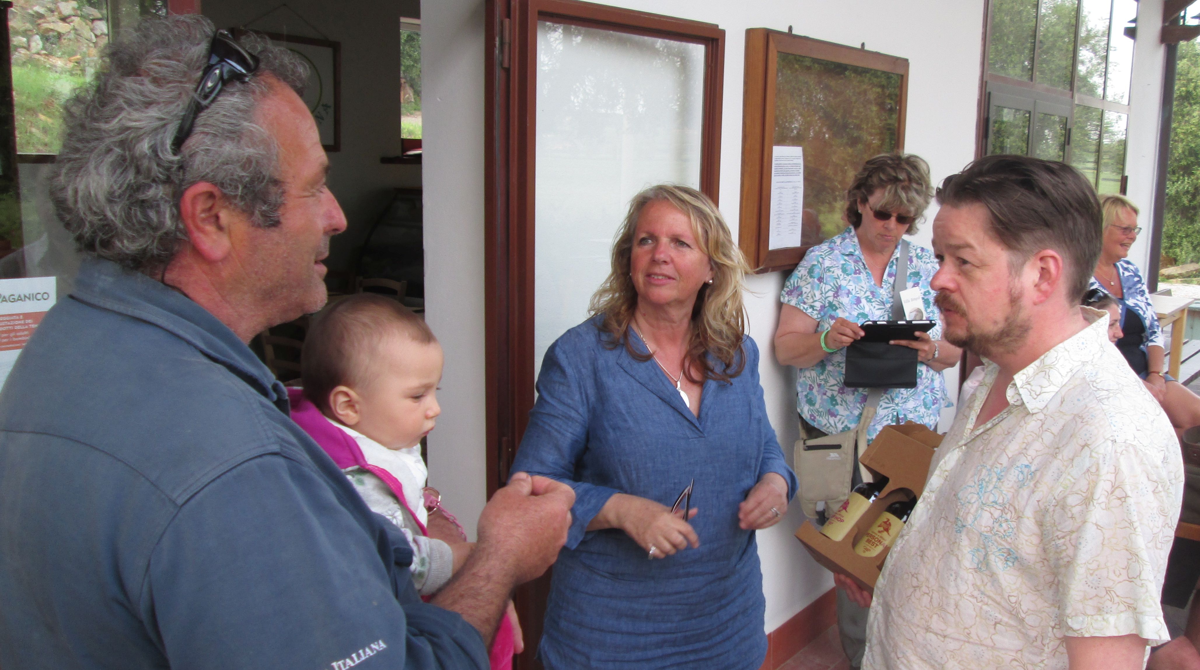 Rolant Tomos (Right), an agricultural advisor who also owns a microbrewery, with the owner of the Vallechiara Brewery, Antonio (Left), and the host and translator, Anne Marie O’Brien (Centre) giving a vote of thanks and a gift of his own beers