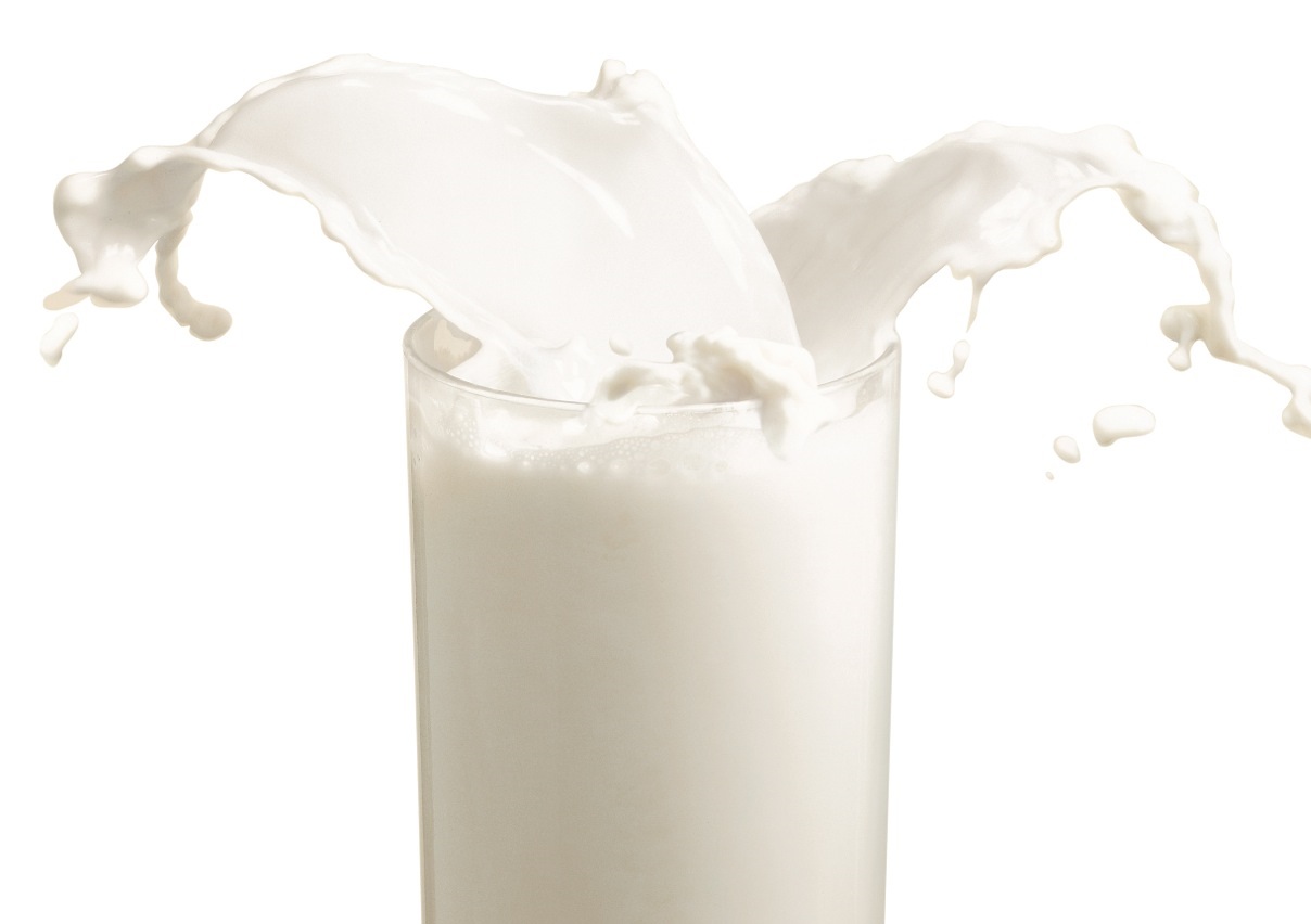 Молоко для исчезновения вода для суперсилы. Молоко. Молоко в стакане. Молоко без фона. Молоко на белом фоне.