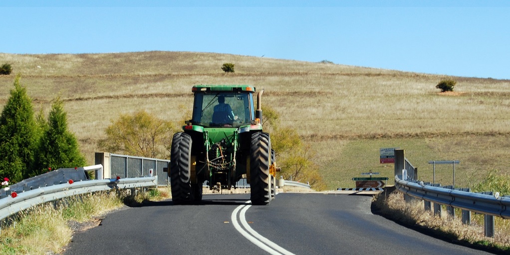 Rule 169 of the The Highway Code states motorists must not hold up a long queue of traffic, in particular if they are driving a large or slow-moving vehicle