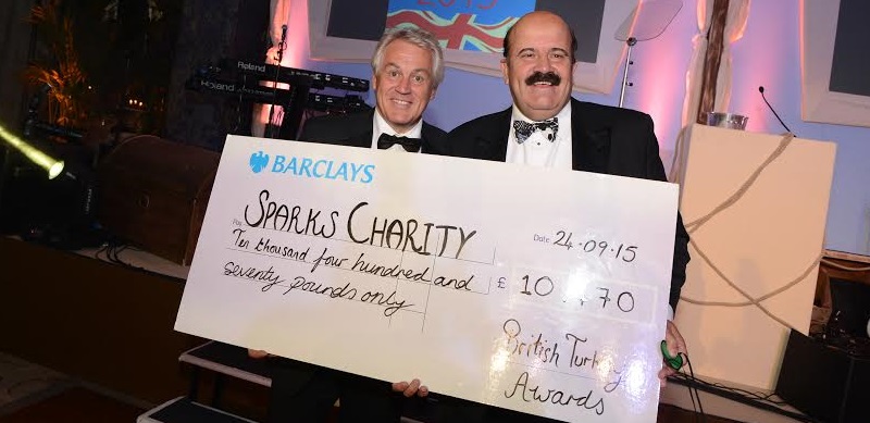 Mark, along with snooker legend Willie Thorne and the 250-strong crowd from the British turkey industry, helped raise an incredible £10,470 for the children’s medical research charity Sparks