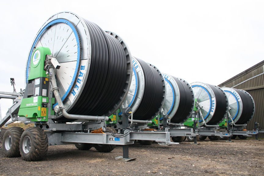 Bauer Rainstar E51 reel irrigators are equipped with Bauer’s energy-saving Vario water nozzle and TVR drive turbines.