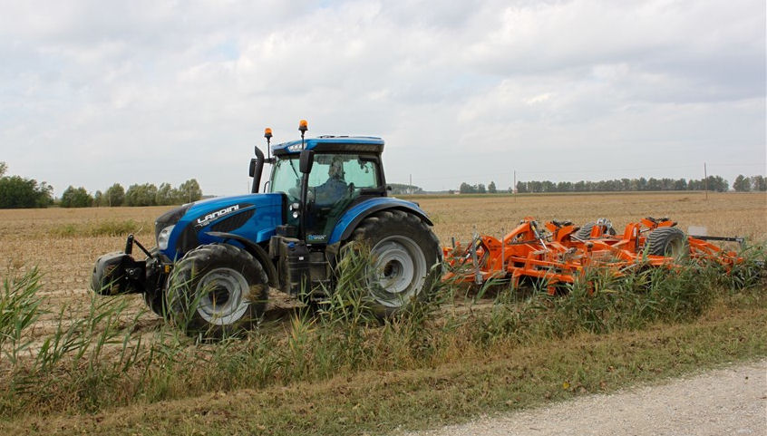 Landini 7 Series V-Shift with CVT transmision in action.