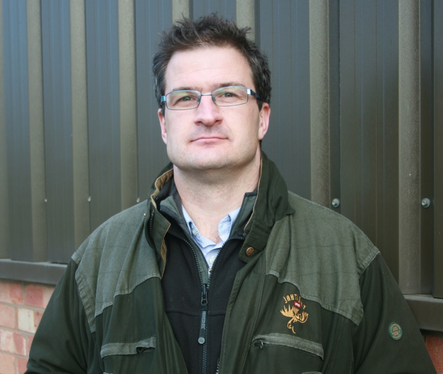 AHDB Cereals & Oilseeds Monitor Farmer Rob Fox