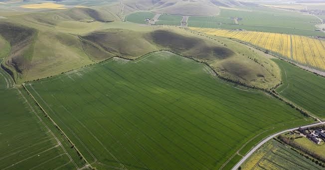 The land is available freehold with vacant possession